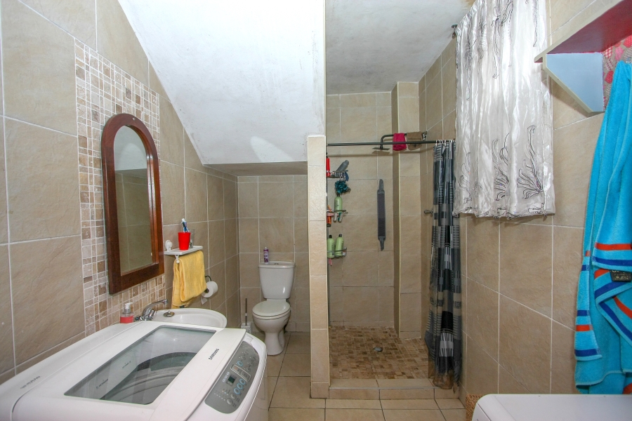 7 Bedroom Property for Sale in Amanzimtoti KwaZulu-Natal