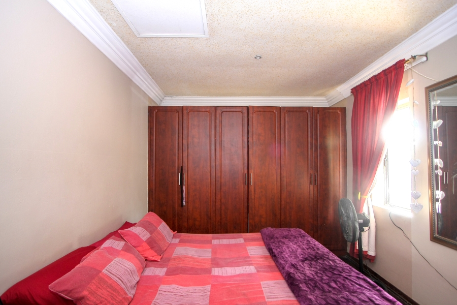 7 Bedroom Property for Sale in Amanzimtoti KwaZulu-Natal