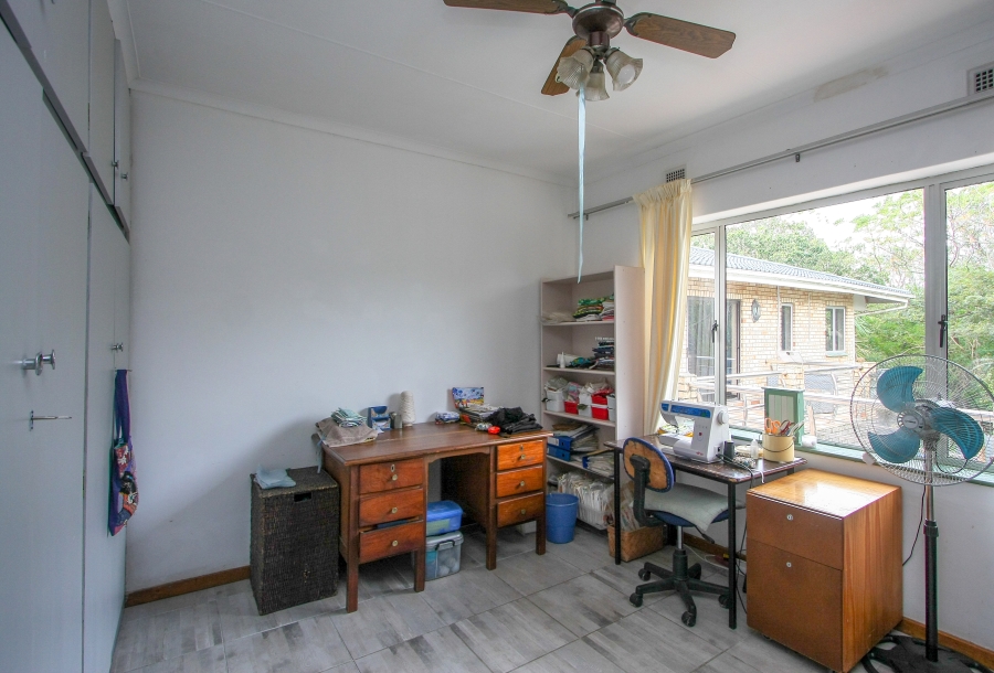 7 Bedroom Property for Sale in Amanzimtoti KwaZulu-Natal