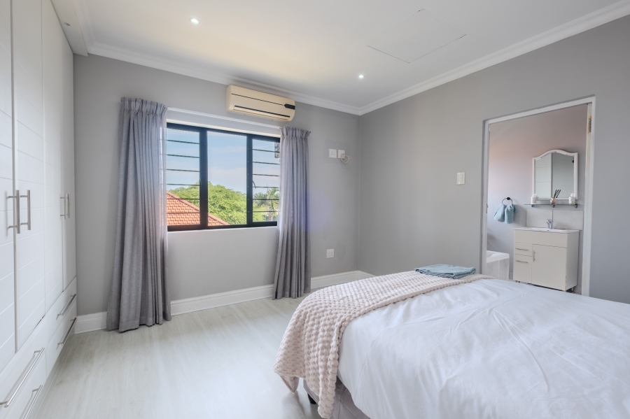 10 Bedroom Property for Sale in Athlone KwaZulu-Natal