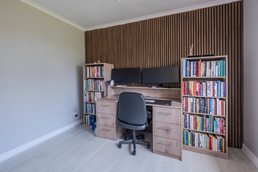 10 Bedroom Property for Sale in Athlone KwaZulu-Natal