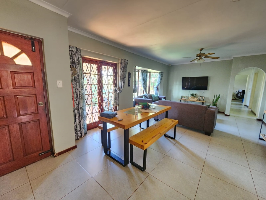 To Let 3 Bedroom Property for Rent in Waterfall KwaZulu-Natal