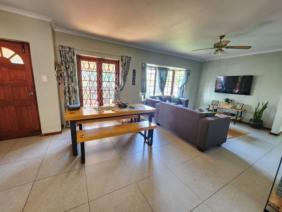 To Let 3 Bedroom Property for Rent in Waterfall KwaZulu-Natal