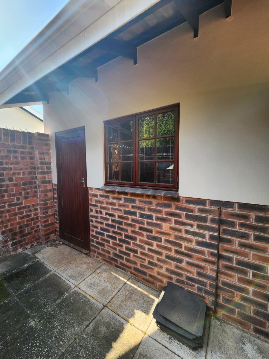 To Let 3 Bedroom Property for Rent in Waterfall KwaZulu-Natal