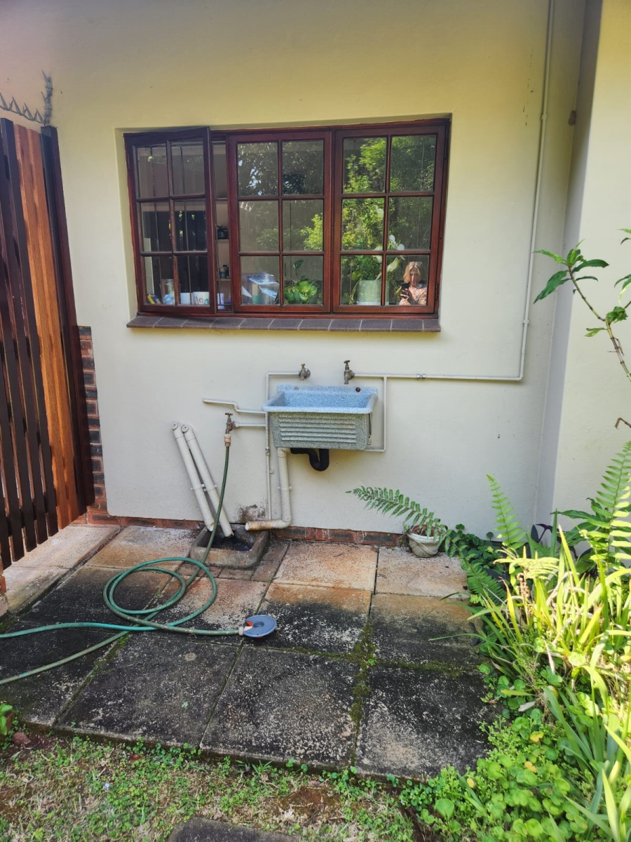 To Let 3 Bedroom Property for Rent in Waterfall KwaZulu-Natal