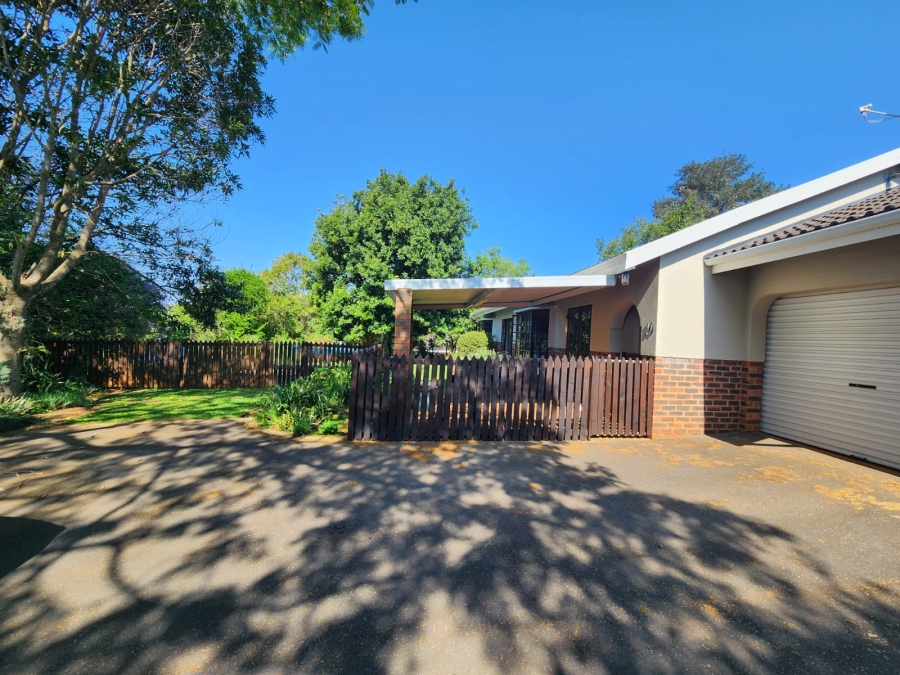 To Let 3 Bedroom Property for Rent in Waterfall KwaZulu-Natal