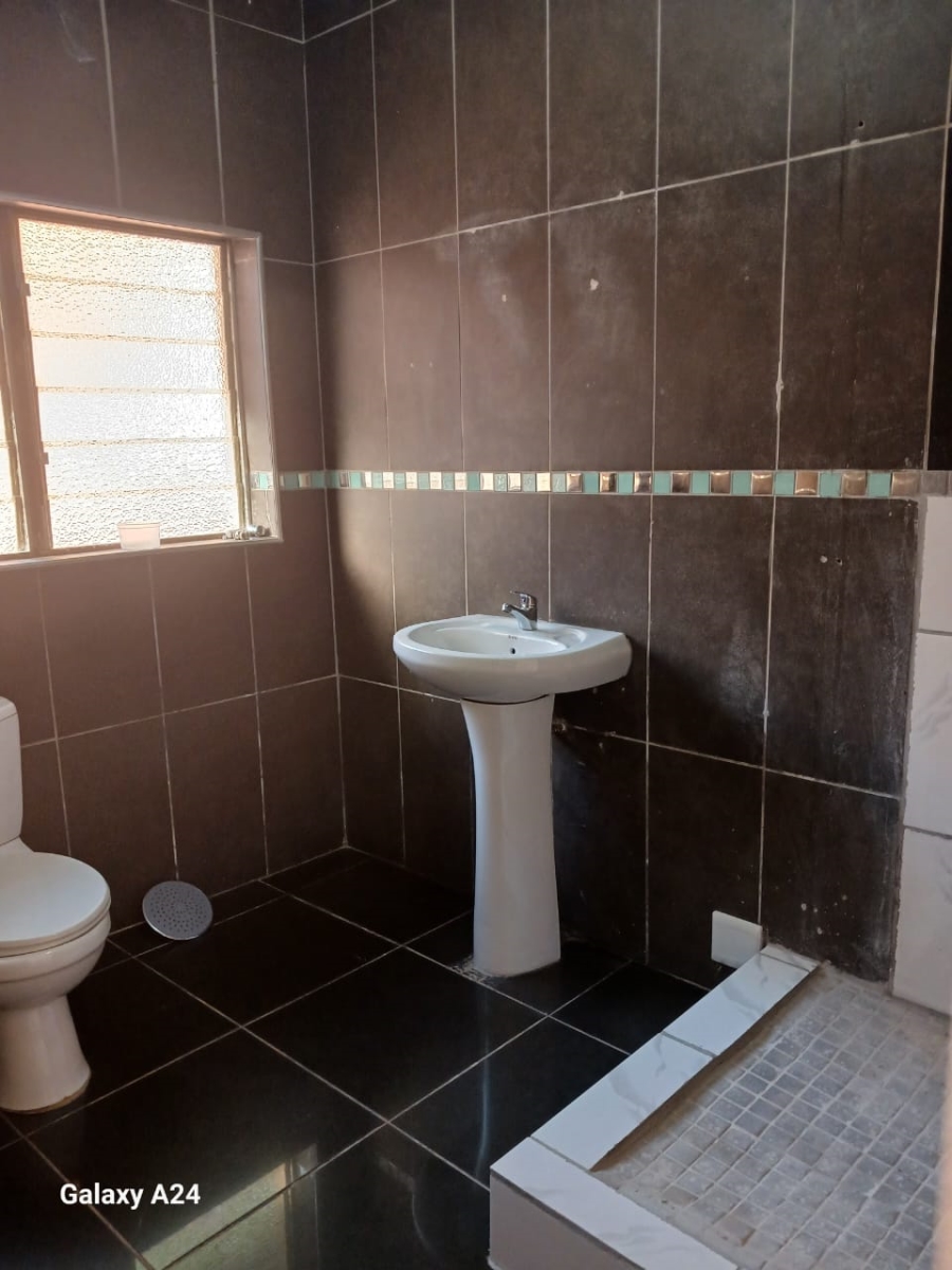 6 Bedroom Property for Sale in Yellowwood Park KwaZulu-Natal