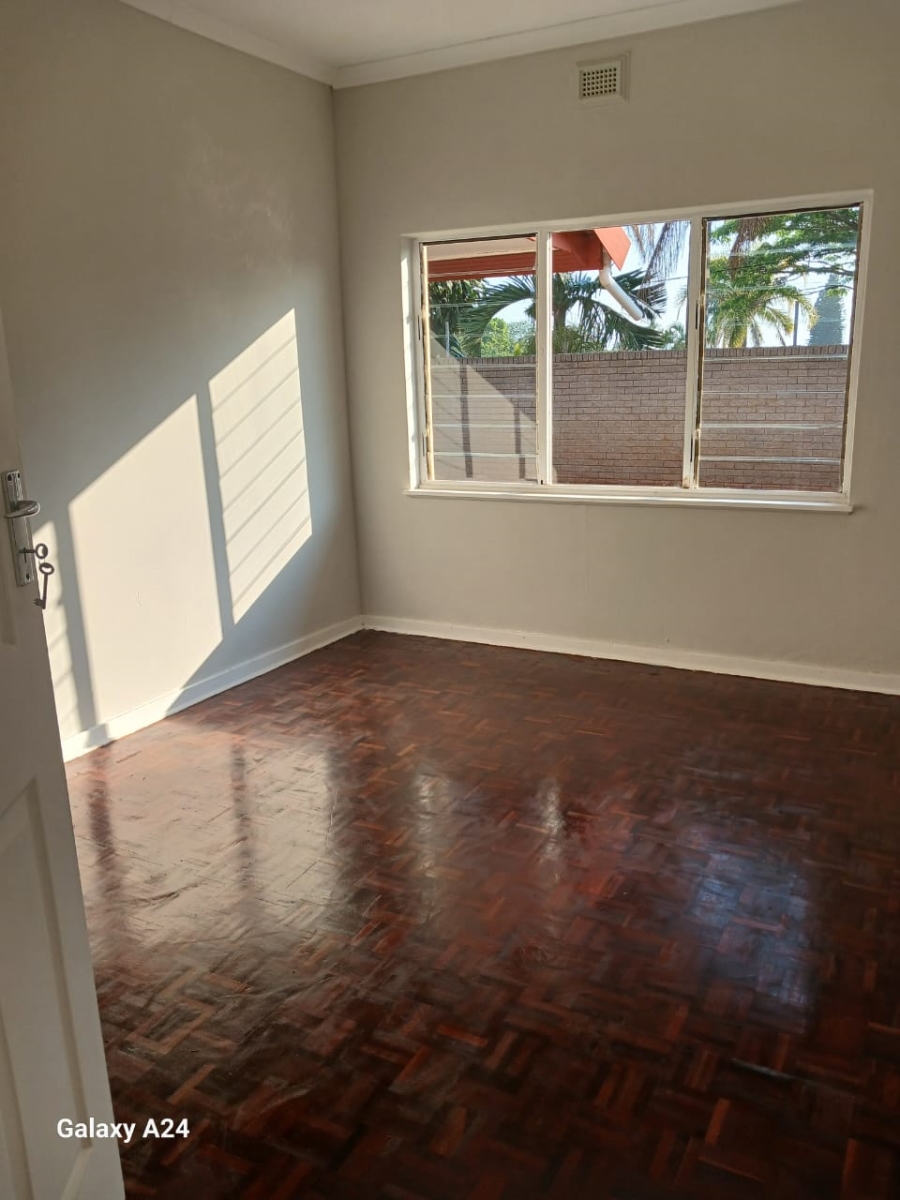 6 Bedroom Property for Sale in Yellowwood Park KwaZulu-Natal