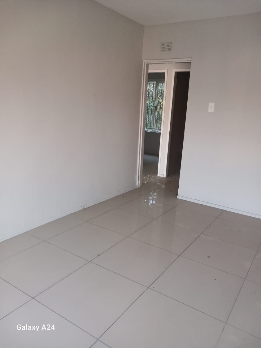 1 Bedroom Property for Sale in Woodhaven KwaZulu-Natal