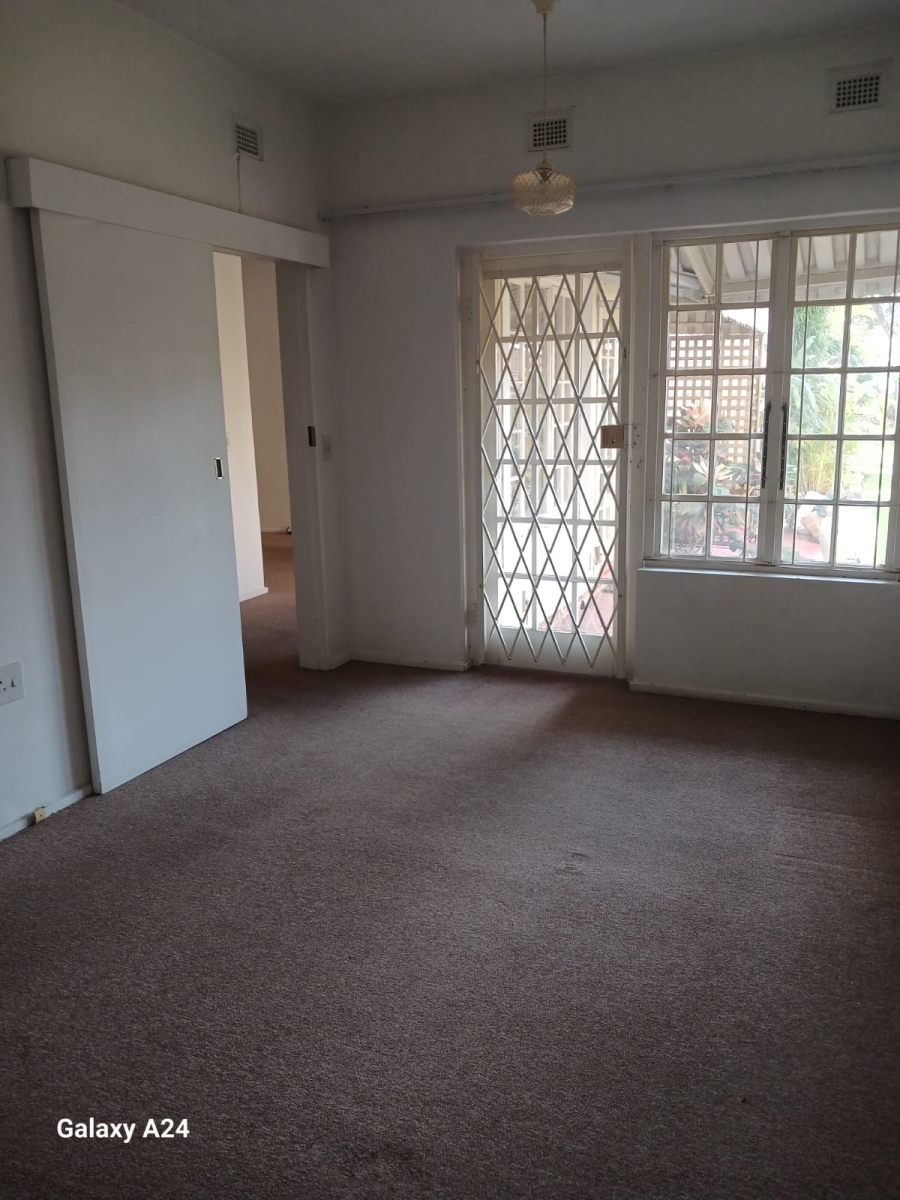 2 Bedroom Property for Sale in Glenwood KwaZulu-Natal