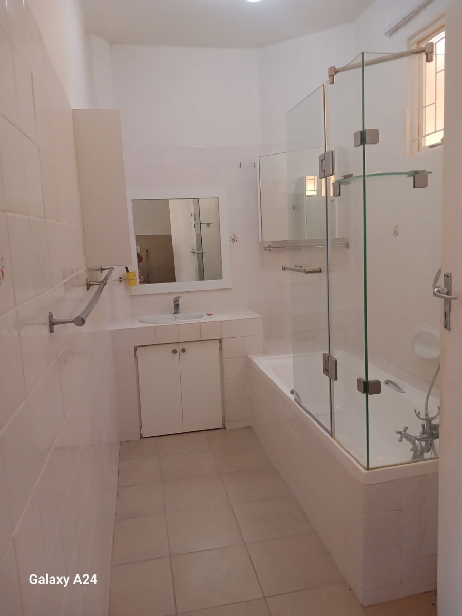 2 Bedroom Property for Sale in Glenwood KwaZulu-Natal