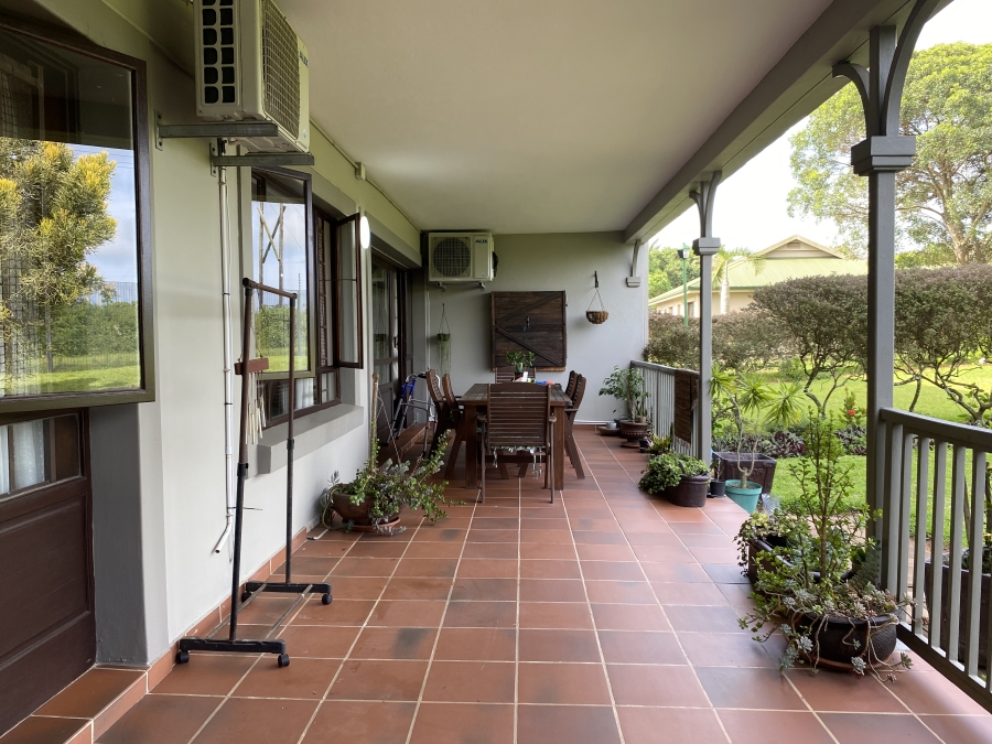 3 Bedroom Property for Sale in Wakenshaw Estate KwaZulu-Natal