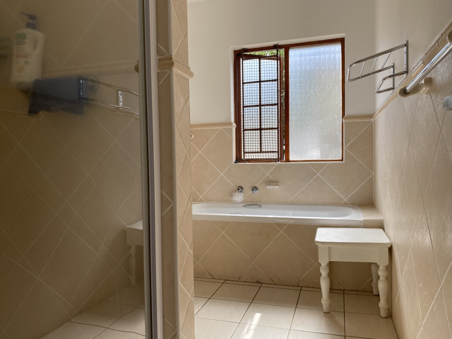 3 Bedroom Property for Sale in Wakenshaw Estate KwaZulu-Natal