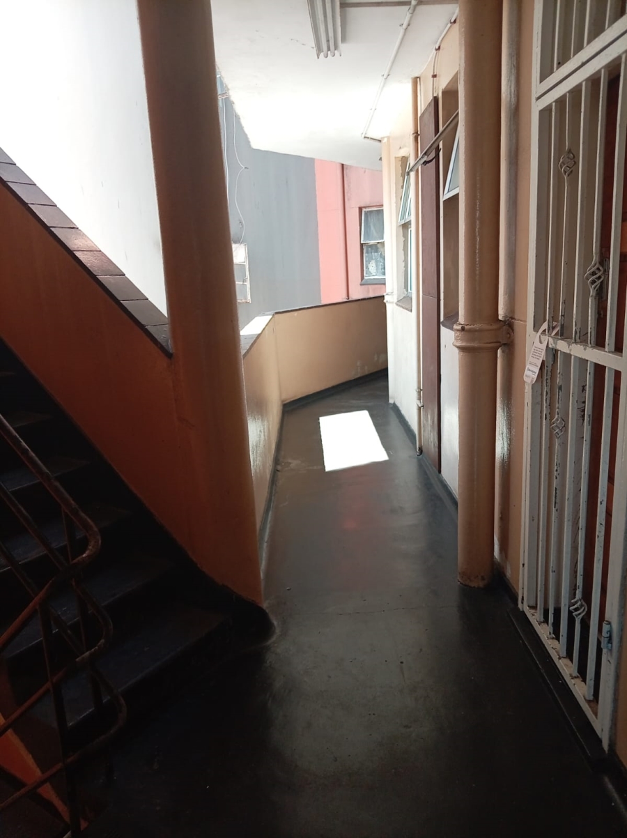 1 Bedroom Property for Sale in Esplanade KwaZulu-Natal