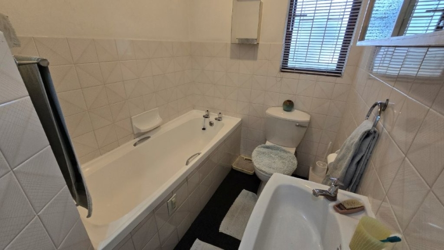 To Let 2 Bedroom Property for Rent in Pinetown KwaZulu-Natal