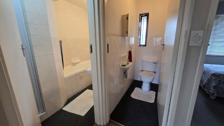 To Let 2 Bedroom Property for Rent in Pinetown KwaZulu-Natal