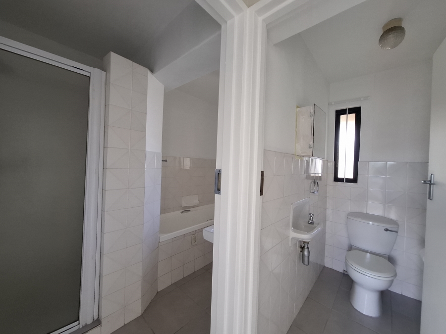 2 Bedroom Property for Sale in Pinetown KwaZulu-Natal