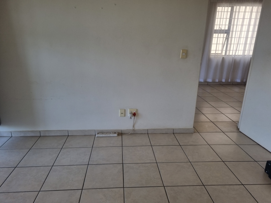 To Let 2 Bedroom Property for Rent in La Mercy KwaZulu-Natal