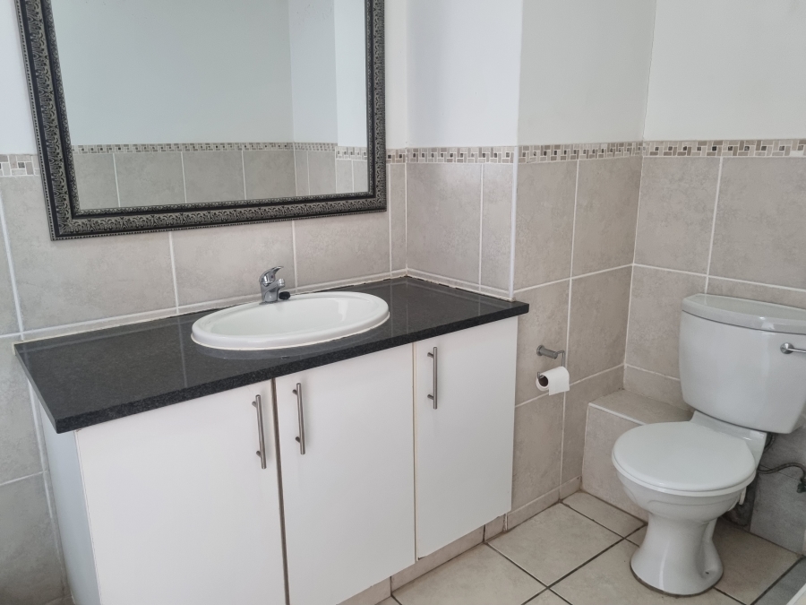To Let 2 Bedroom Property for Rent in La Mercy KwaZulu-Natal