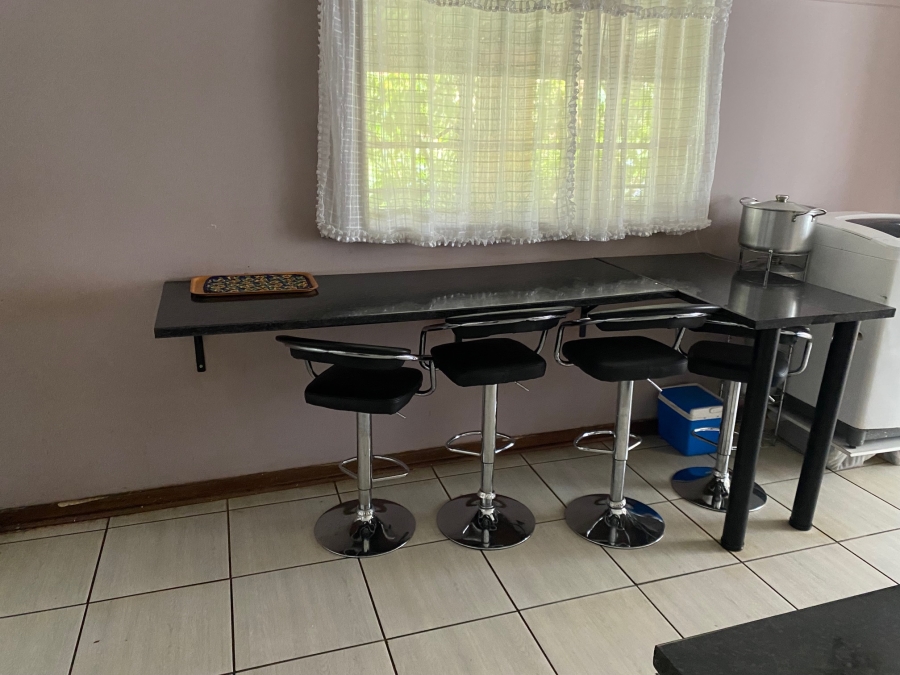 To Let 3 Bedroom Property for Rent in Napierville KwaZulu-Natal