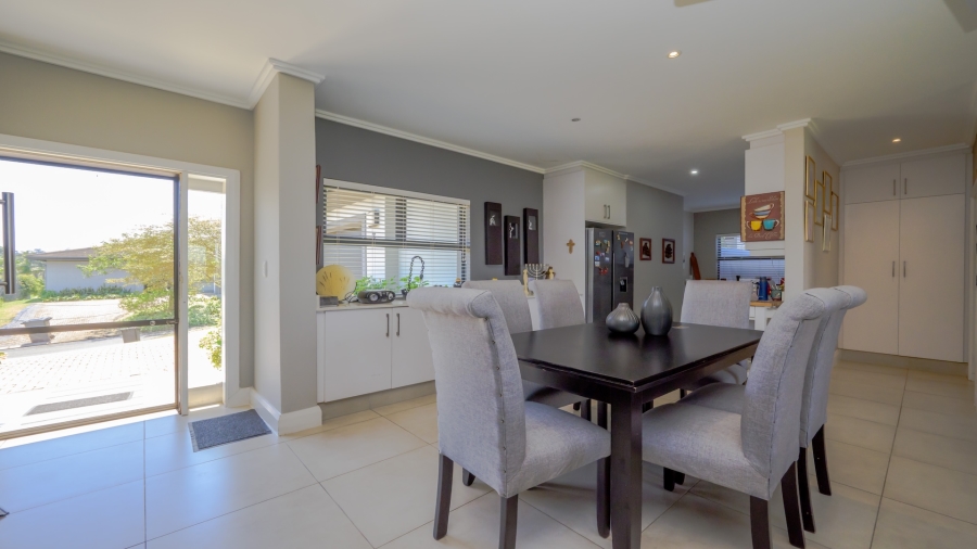 3 Bedroom Property for Sale in Palm Lakes Estate KwaZulu-Natal