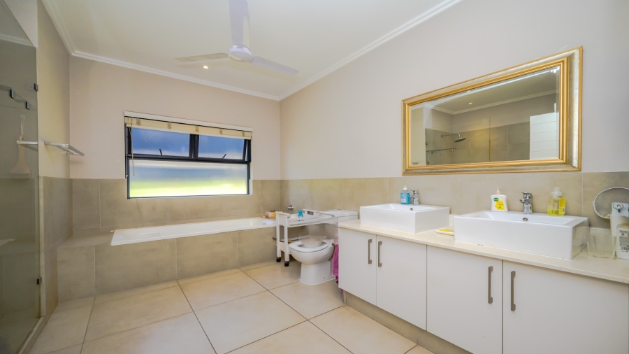 3 Bedroom Property for Sale in Palm Lakes Estate KwaZulu-Natal