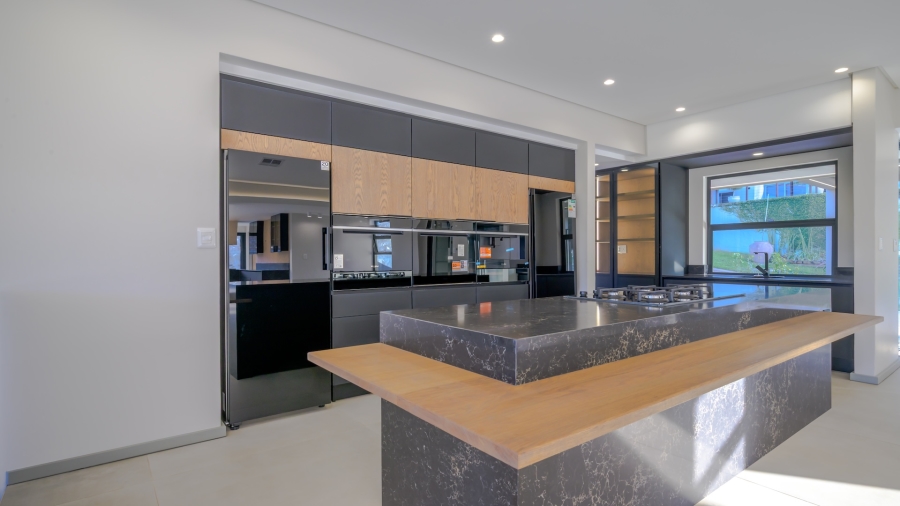 5 Bedroom Property for Sale in Ballito Central KwaZulu-Natal