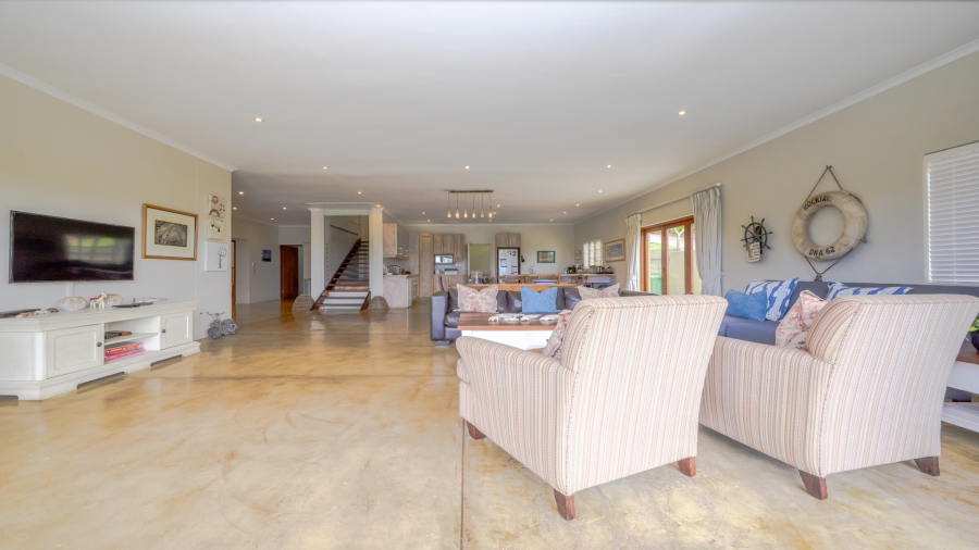 5 Bedroom Property for Sale in Zinkwazi Beach KwaZulu-Natal