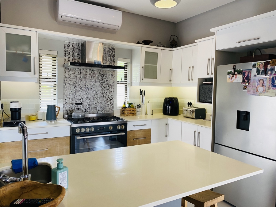 3 Bedroom Property for Sale in Westbrook KwaZulu-Natal