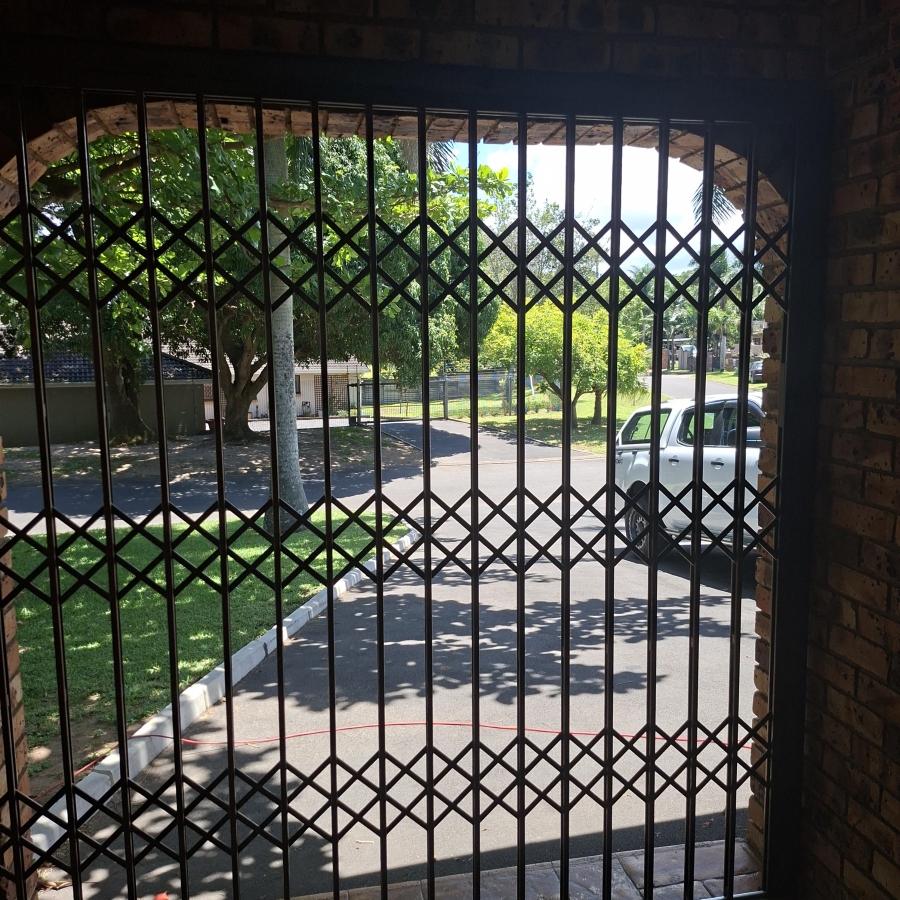 4 Bedroom Property for Sale in Meer En See KwaZulu-Natal