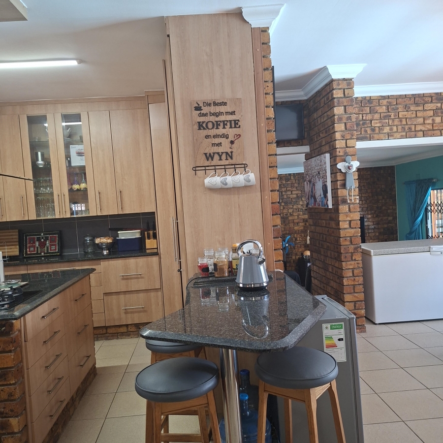 4 Bedroom Property for Sale in Meer En See KwaZulu-Natal