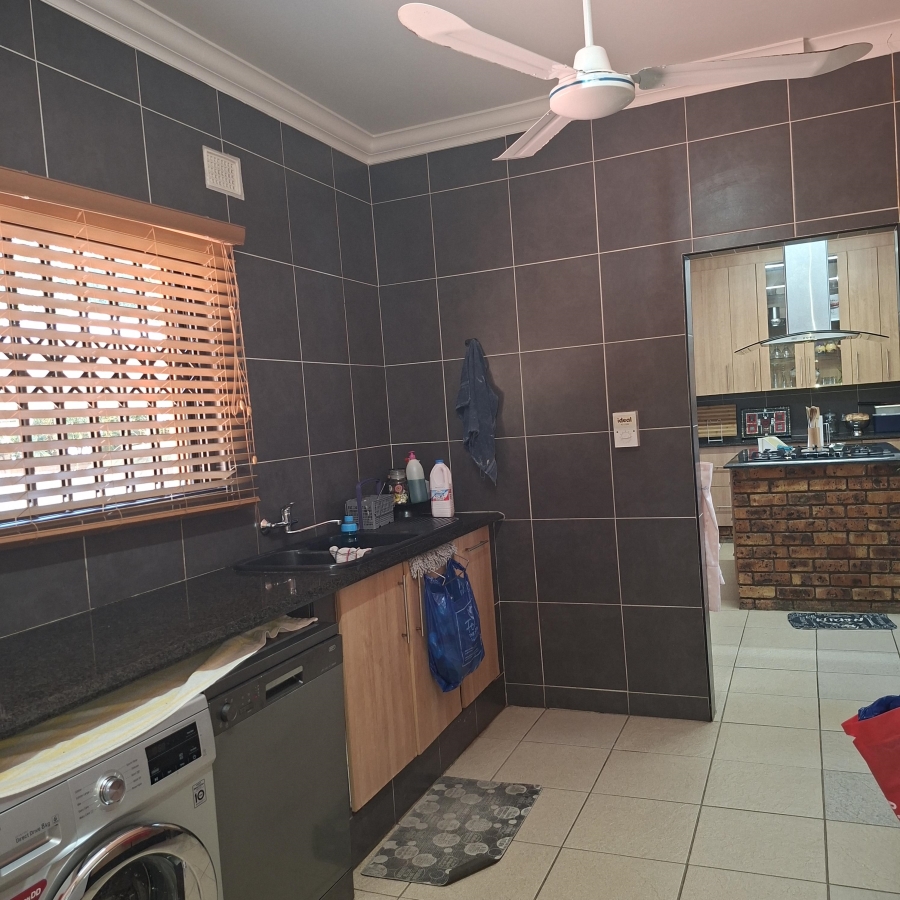 4 Bedroom Property for Sale in Meer En See KwaZulu-Natal