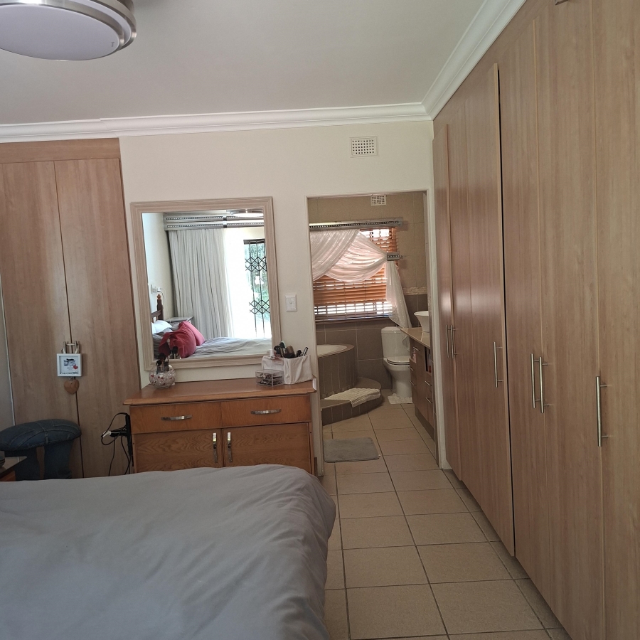 4 Bedroom Property for Sale in Meer En See KwaZulu-Natal