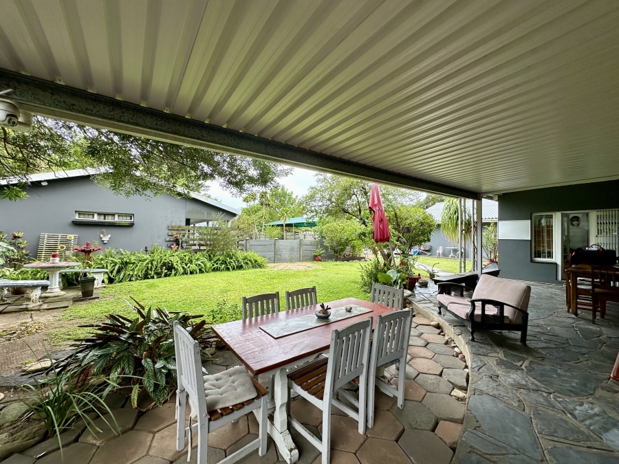 7 Bedroom Property for Sale in Meer En See KwaZulu-Natal