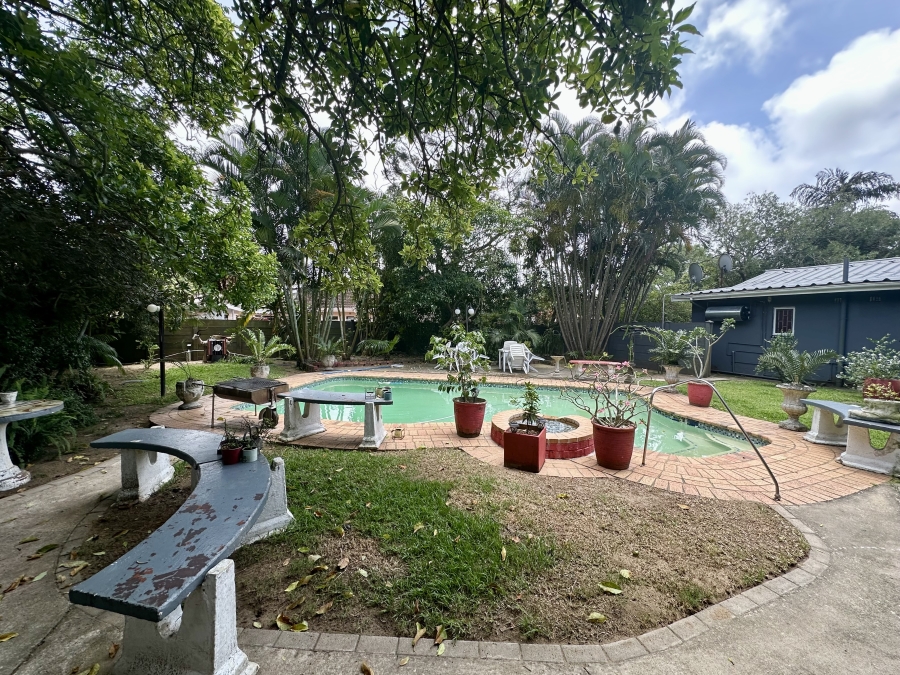 7 Bedroom Property for Sale in Meer En See KwaZulu-Natal