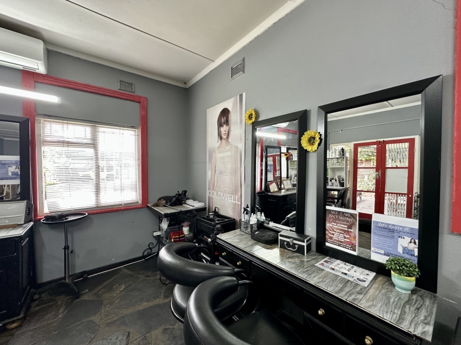 7 Bedroom Property for Sale in Meer En See KwaZulu-Natal