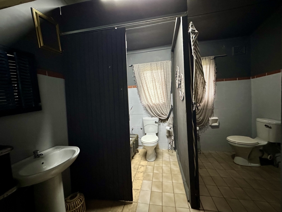 7 Bedroom Property for Sale in Meer En See KwaZulu-Natal