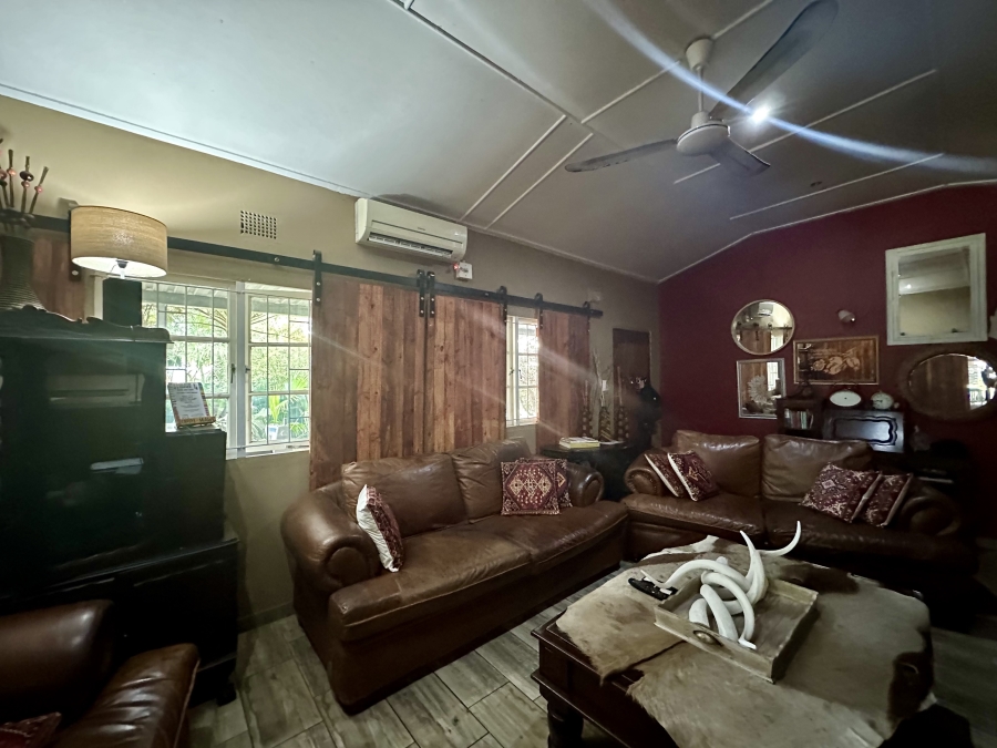 7 Bedroom Property for Sale in Meer En See KwaZulu-Natal