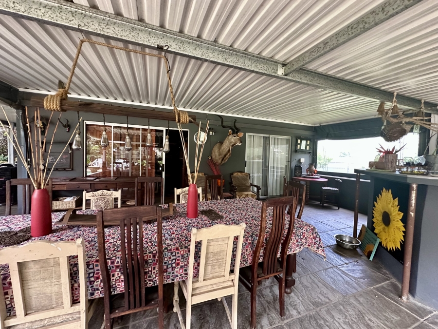 7 Bedroom Property for Sale in Meer En See KwaZulu-Natal