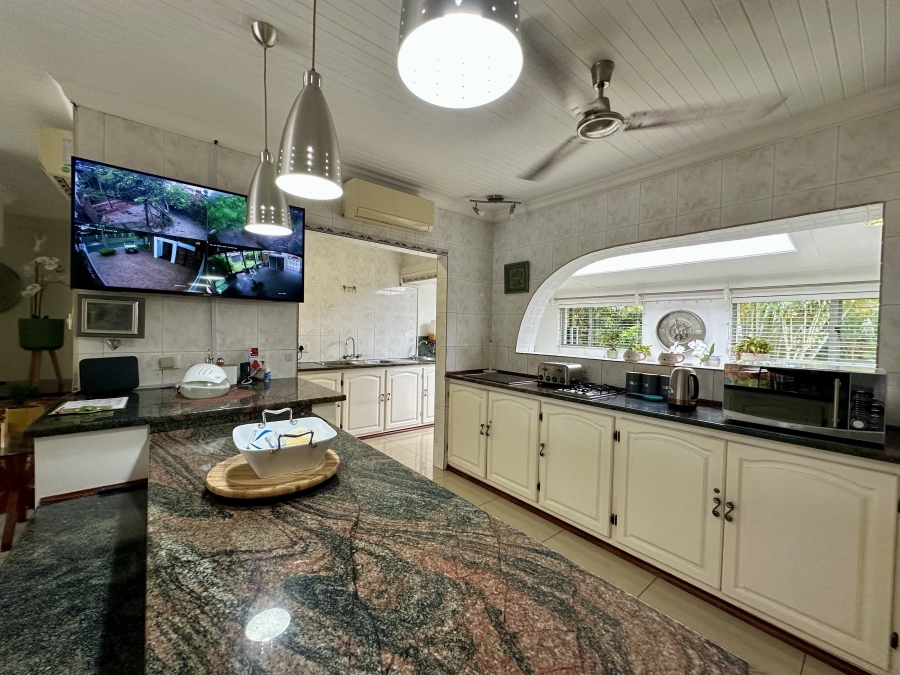 5 Bedroom Property for Sale in Meer En See KwaZulu-Natal