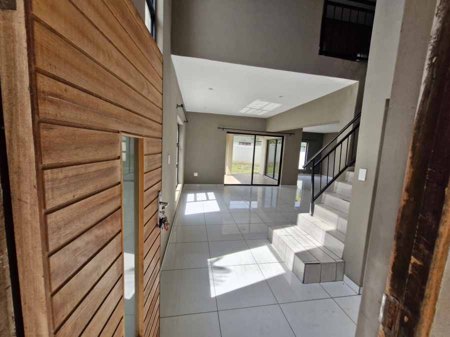 To Let 3 Bedroom Property for Rent in ZSM Industrial KwaZulu-Natal