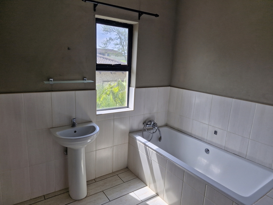 To Let 3 Bedroom Property for Rent in ZSM Industrial KwaZulu-Natal