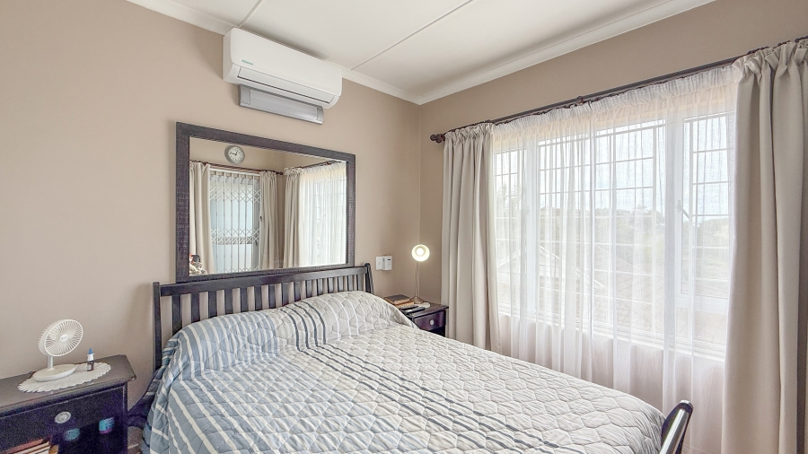 4 Bedroom Property for Sale in Seaward Estate KwaZulu-Natal