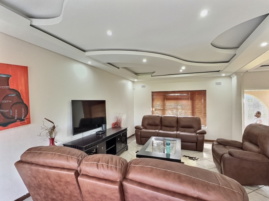 5 Bedroom Property for Sale in Nyala Park KwaZulu-Natal