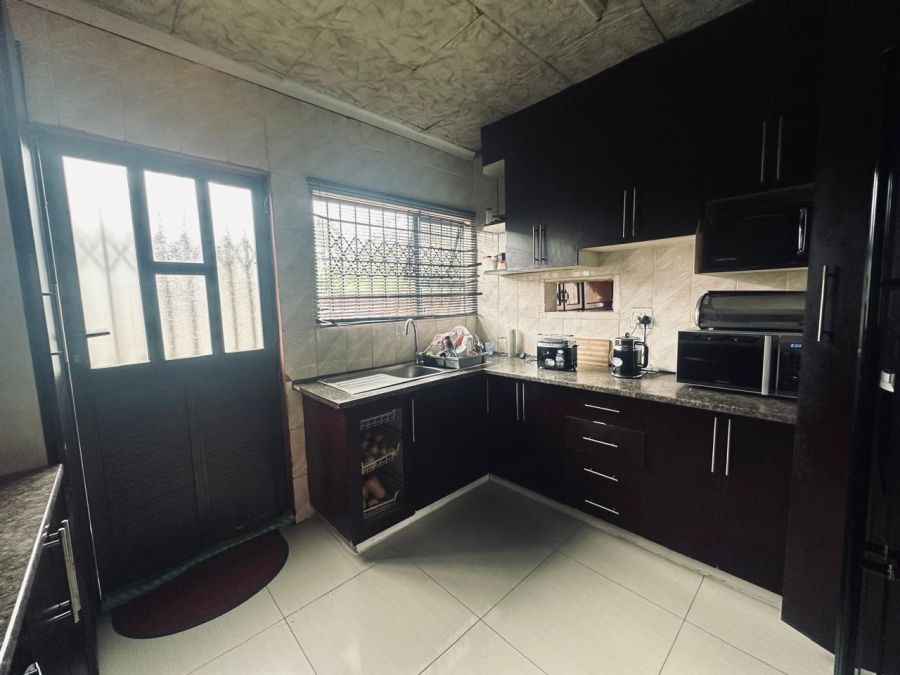 3 Bedroom Property for Sale in Glenwood KwaZulu-Natal