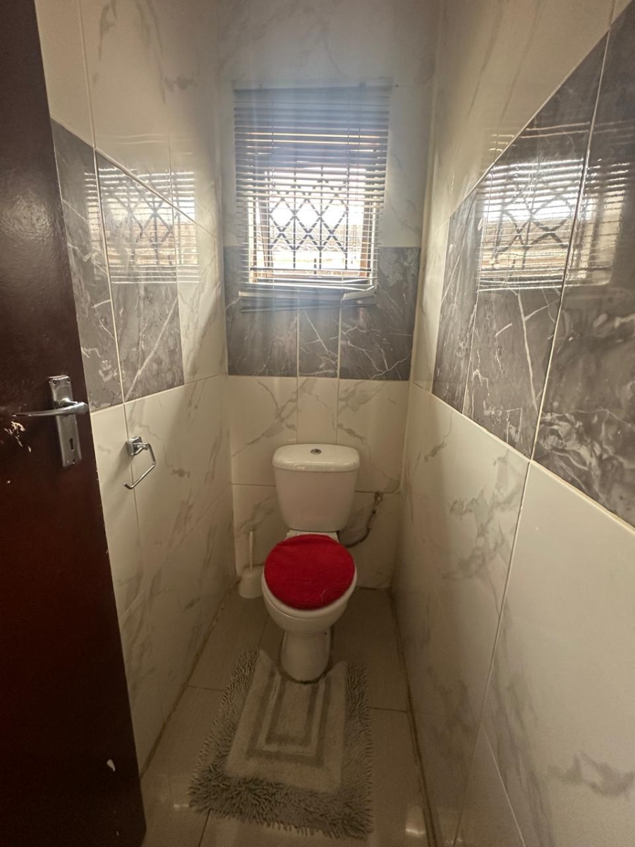3 Bedroom Property for Sale in Glenwood KwaZulu-Natal