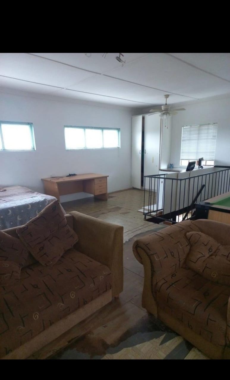 4 Bedroom Property for Sale in Woodlands KwaZulu-Natal