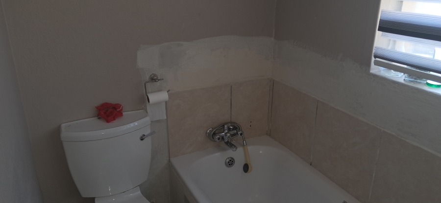 2 Bedroom Property for Sale in Madadeni J KwaZulu-Natal