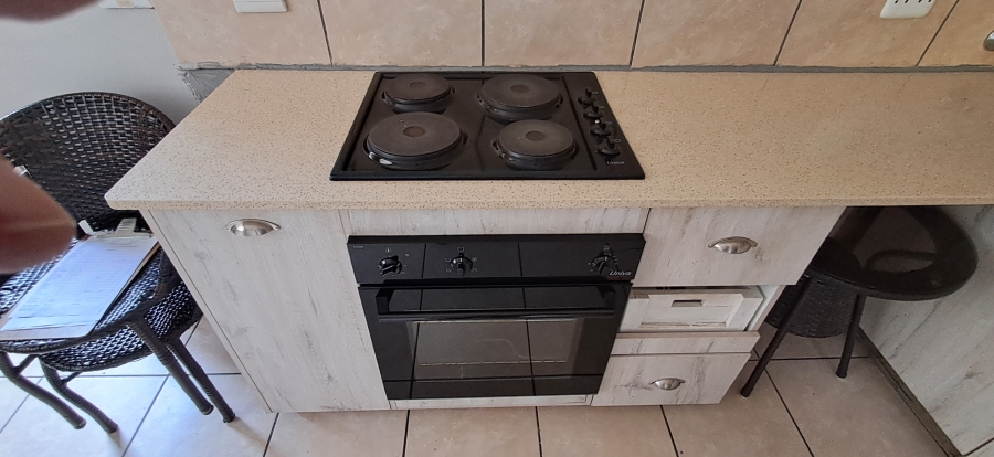 2 Bedroom Property for Sale in Madadeni J KwaZulu-Natal