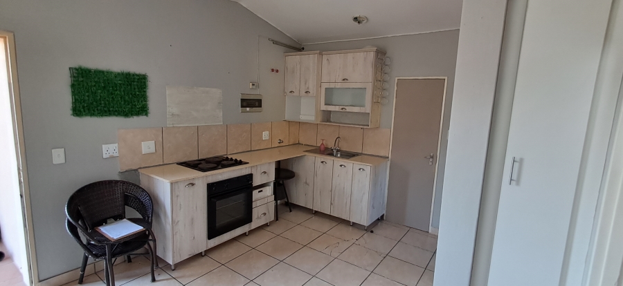 2 Bedroom Property for Sale in Madadeni J KwaZulu-Natal